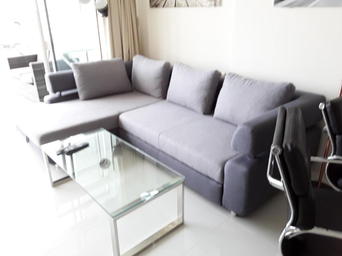 Apartemen 136 A First Line Sleeps 6 *