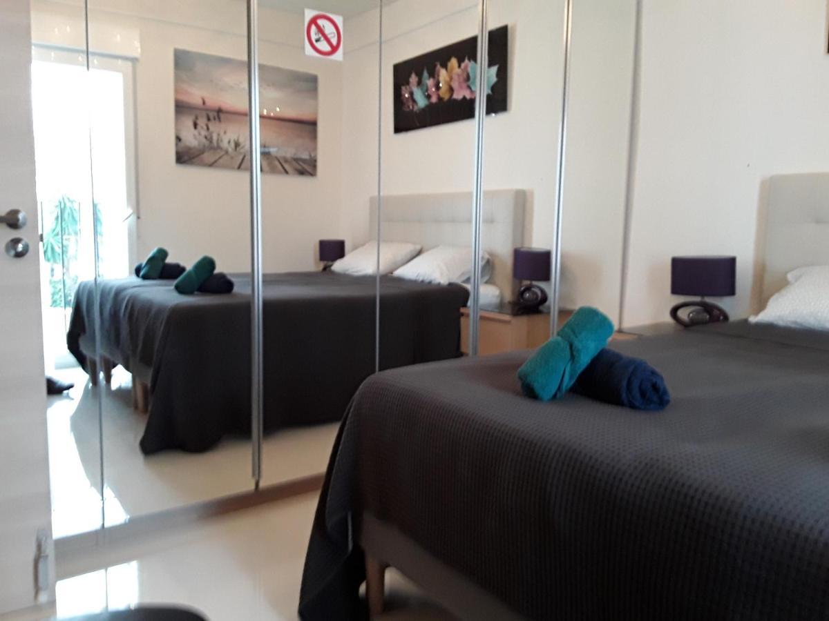 136 A First Line Sleeps 6 Apartemen *